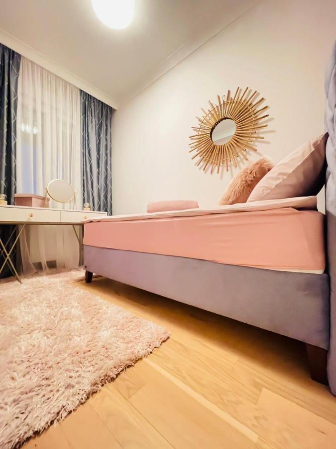 Apartmán Stan Na Dan "Apartman Purple" Banja Luka Exteriér fotografie